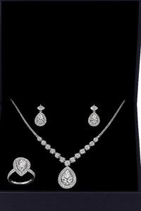 Kinora Lap Set 18K – An Heirloom of Elegance